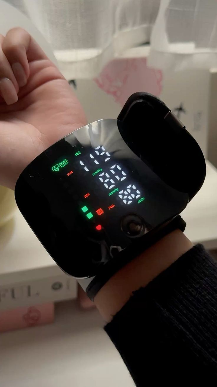 Wrist Electronic Sphygmomanometer